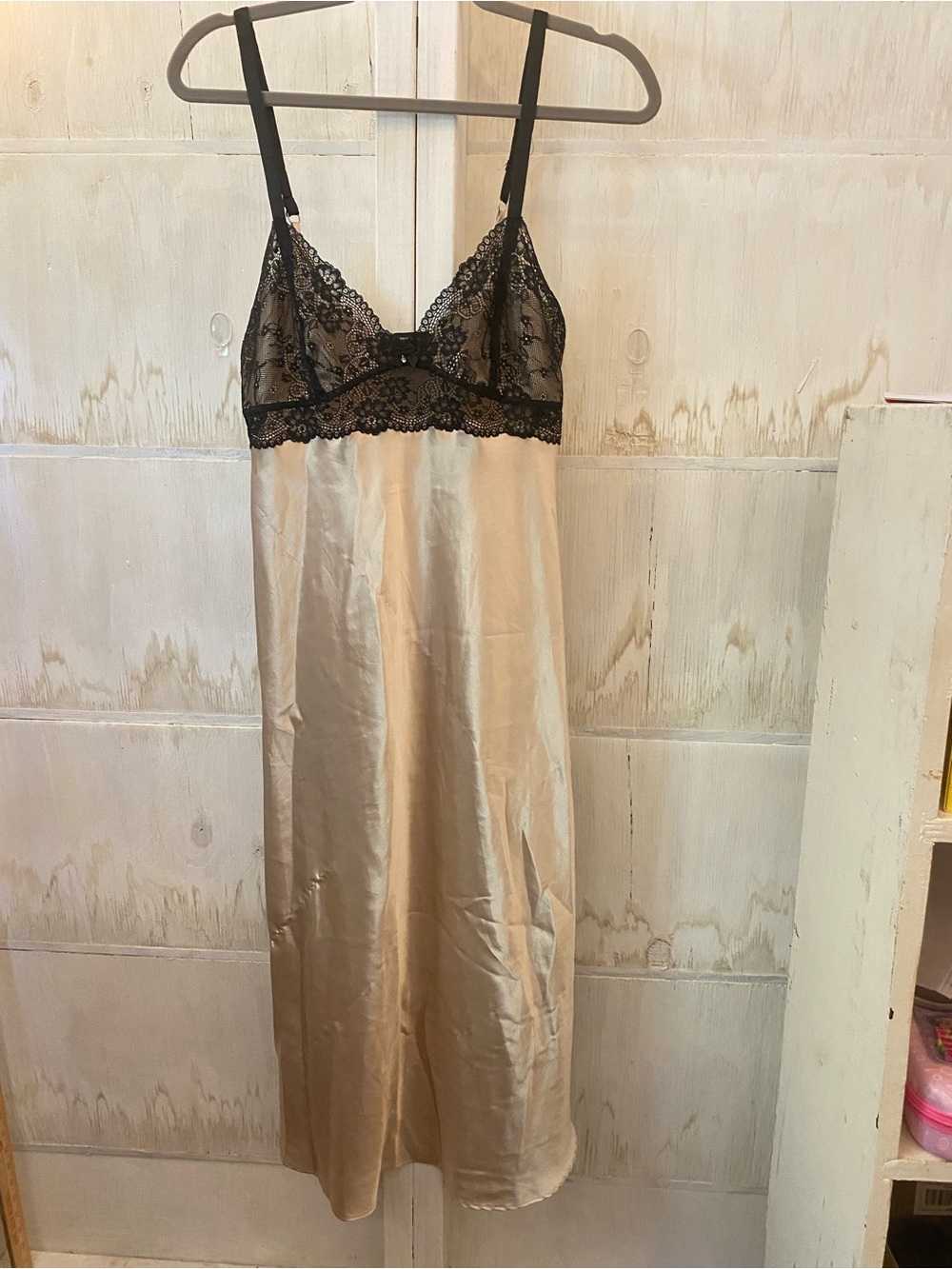 Jones New York Medium Cream Satin Slip with Black Lace Bodice
